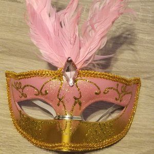 Masquerade Mask Pink with Feathers